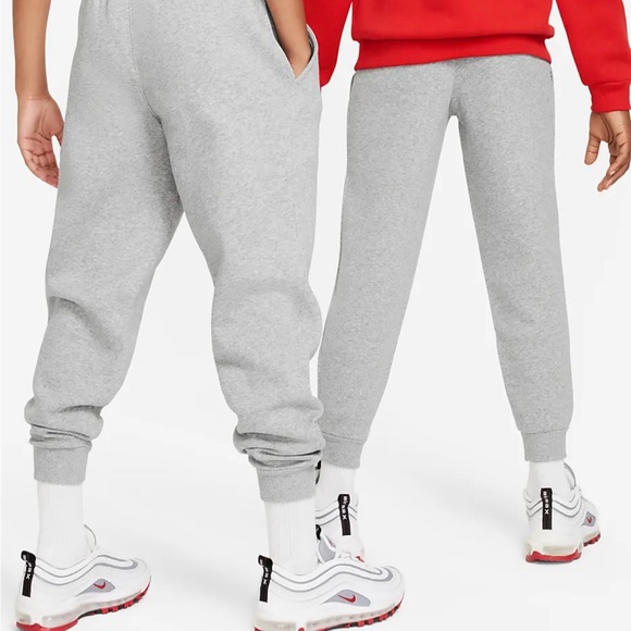 NIKE Sweatpants - Picture 3 of 5
